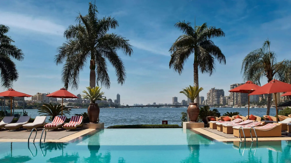 Отель Four Seasons Cairo at First Residence