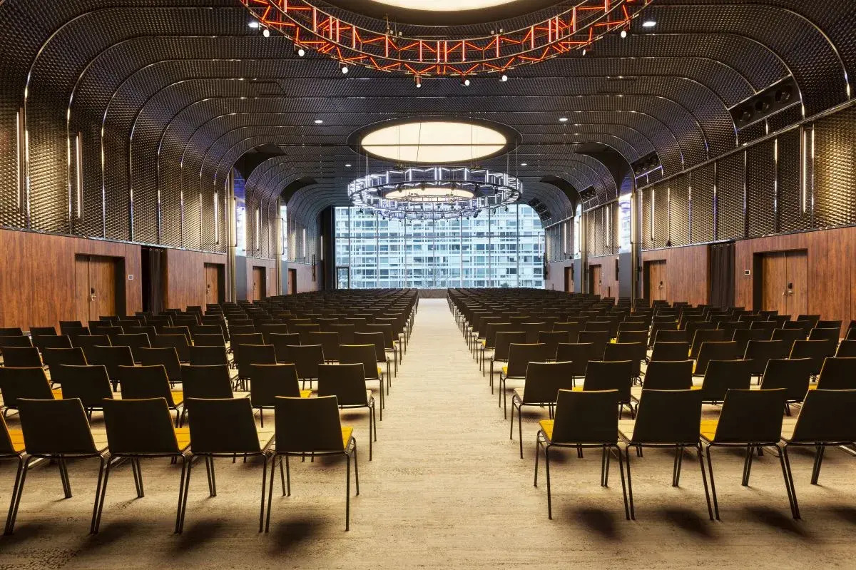 Pullman Paris Montparnasse Hotel