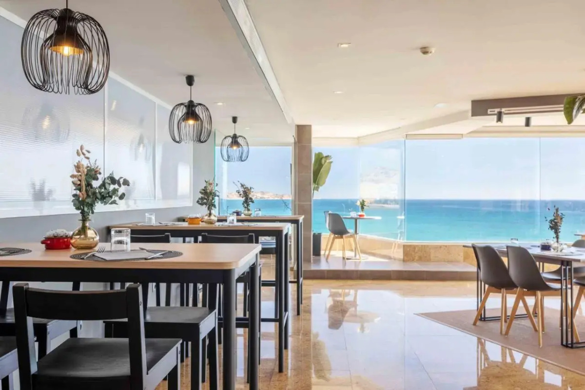 Отель Suites del Mar By Melia