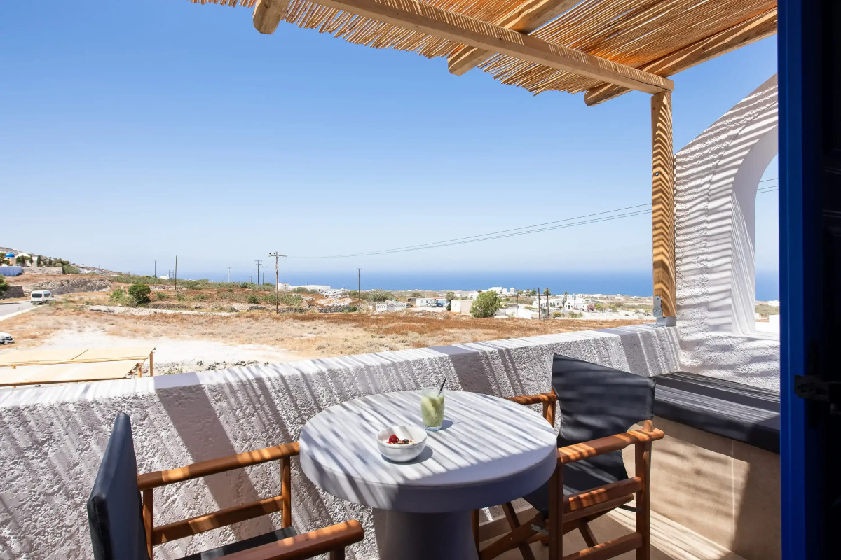 Bios Santorini Vegan - Vegetarian Boutique Hotel 