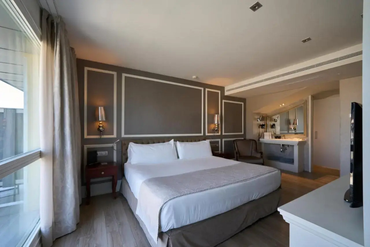 Catalonia Passeig de Gràcia