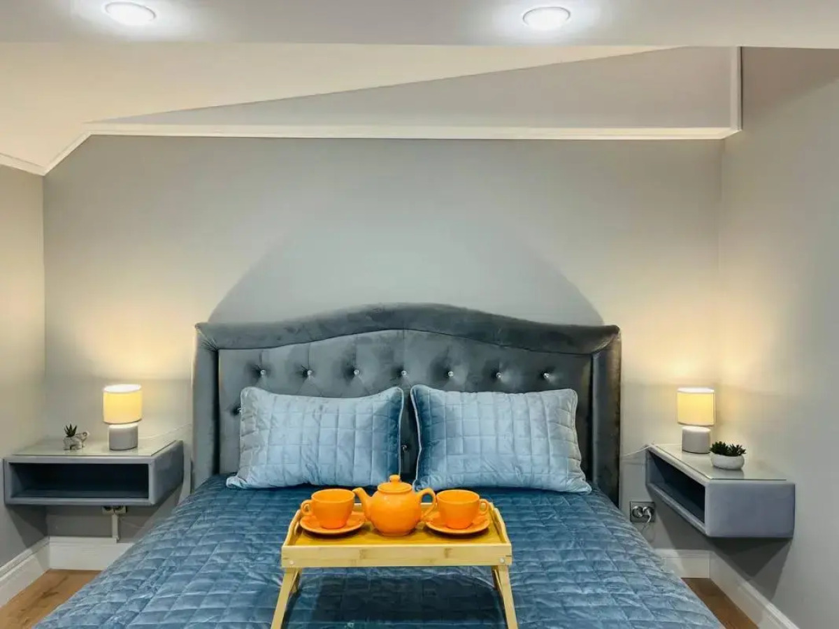 Happy People в квартале Свистуха