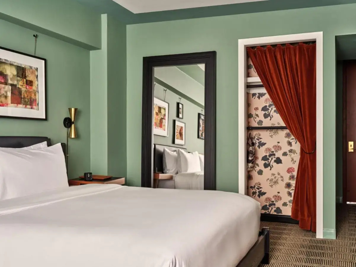 Romer Hell's Kitchen