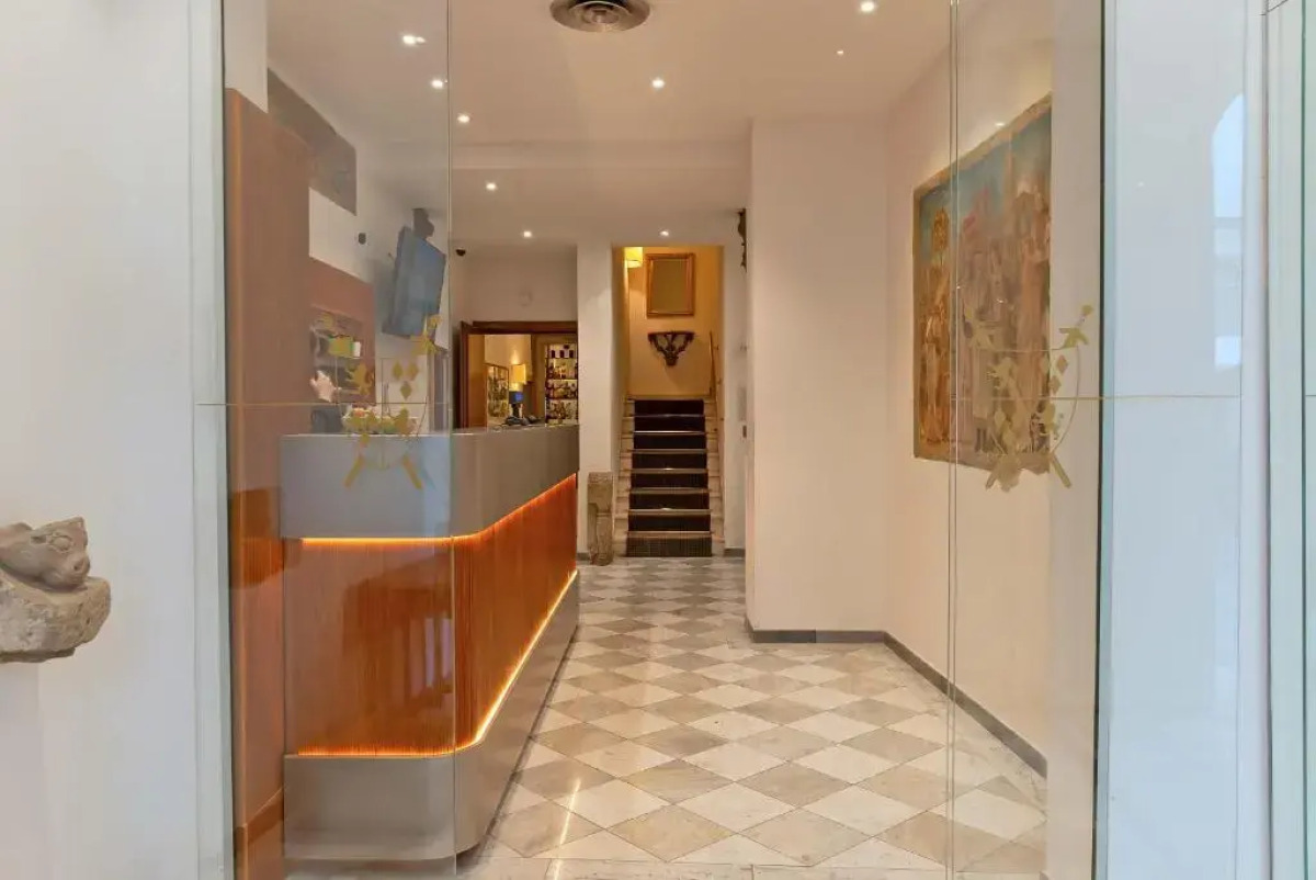 Отель Machiavelli Palace