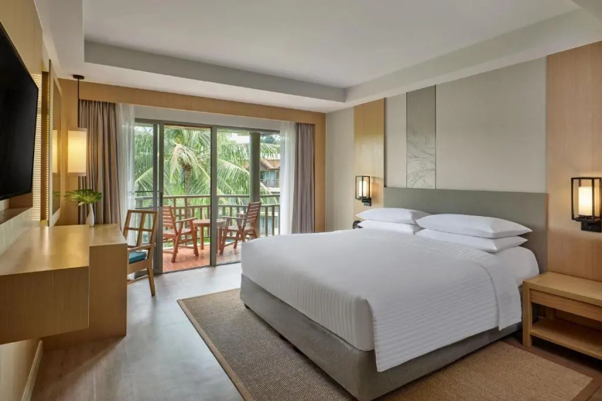 Phuket Marriott Resort & Spa, Merlin Beach