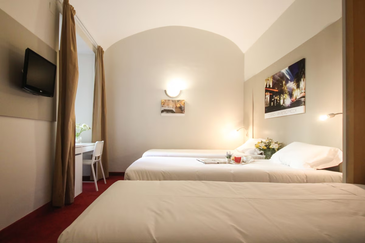 Green Class Hotel Astoria