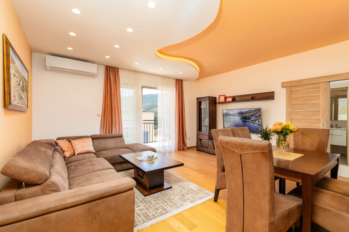 Apart Hotel MS Katunjanin