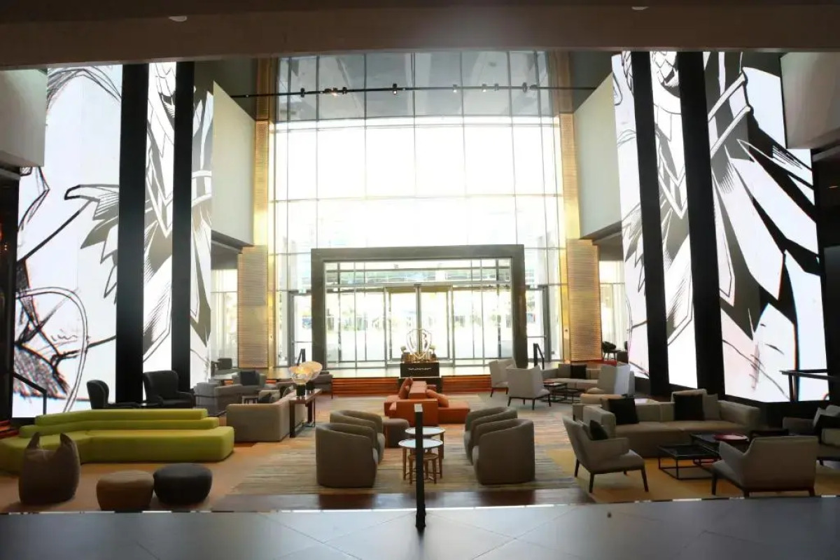 Отель The WB Abu Dhabi, Curio Collection by Hilton