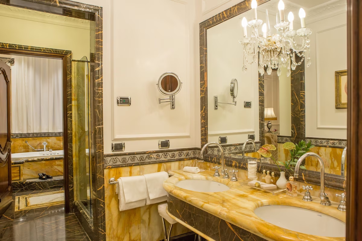 Отель Grand Hotel Majestic già Baglioni