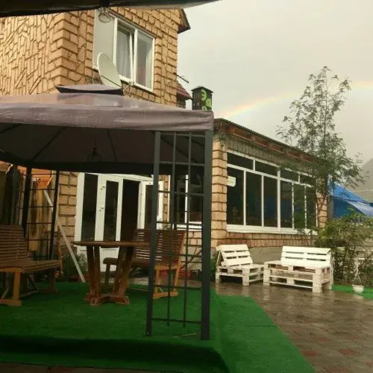 Отель Edelweiss