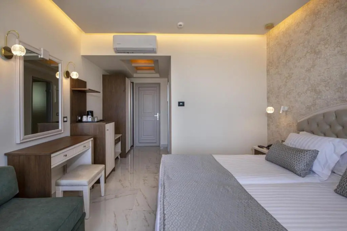 Vantaris Luxury Beach Resort