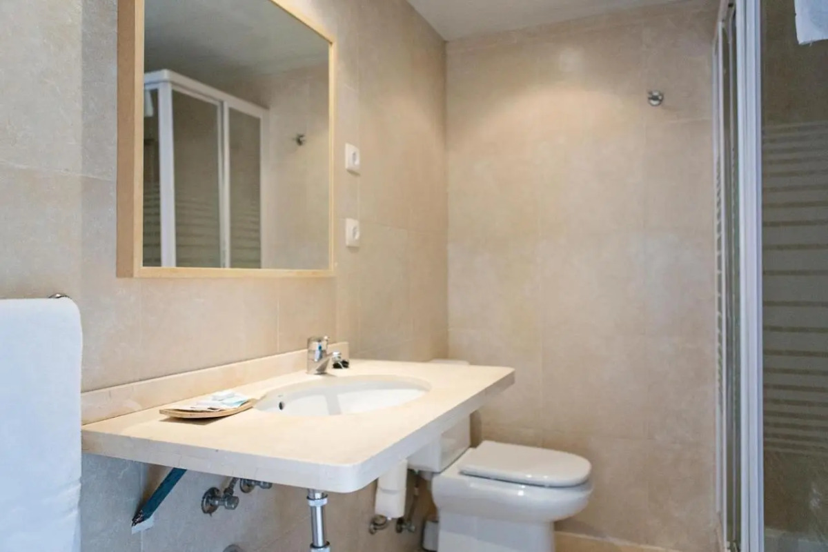 Отель Málaga Eliseos