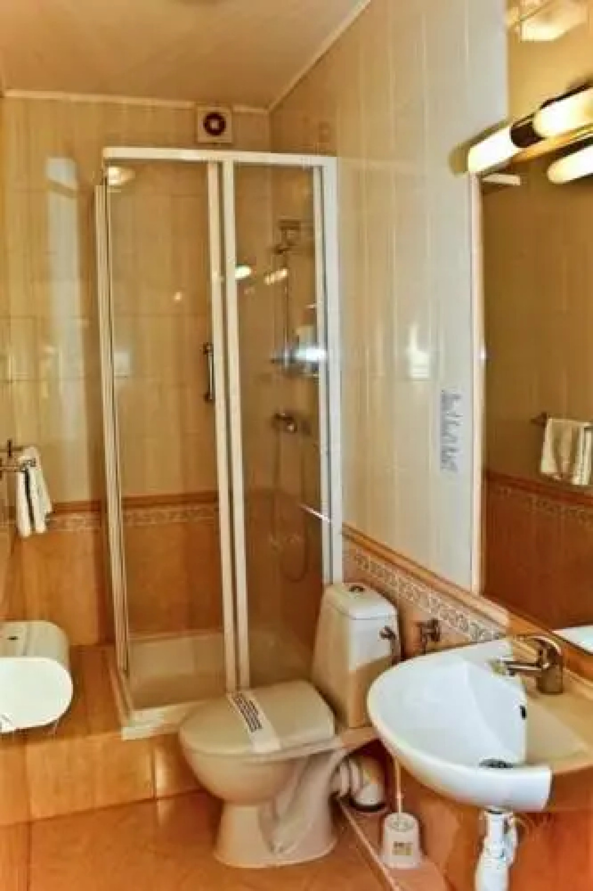 Pod Lipami Centrum Bankietowo Konferencyjne