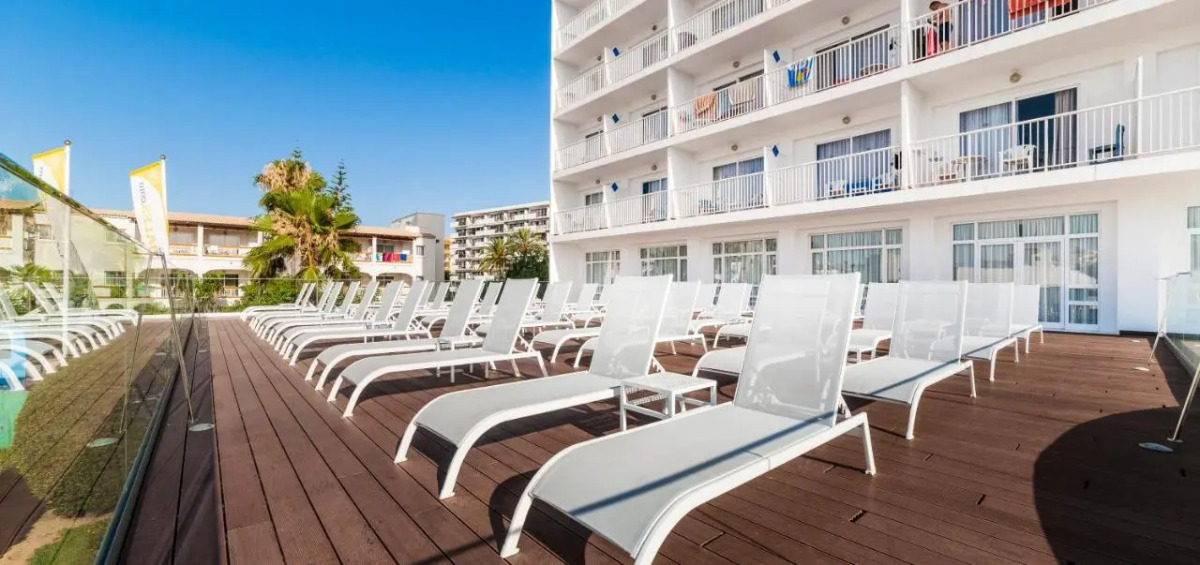 Отель Globales Condes de Alcudia