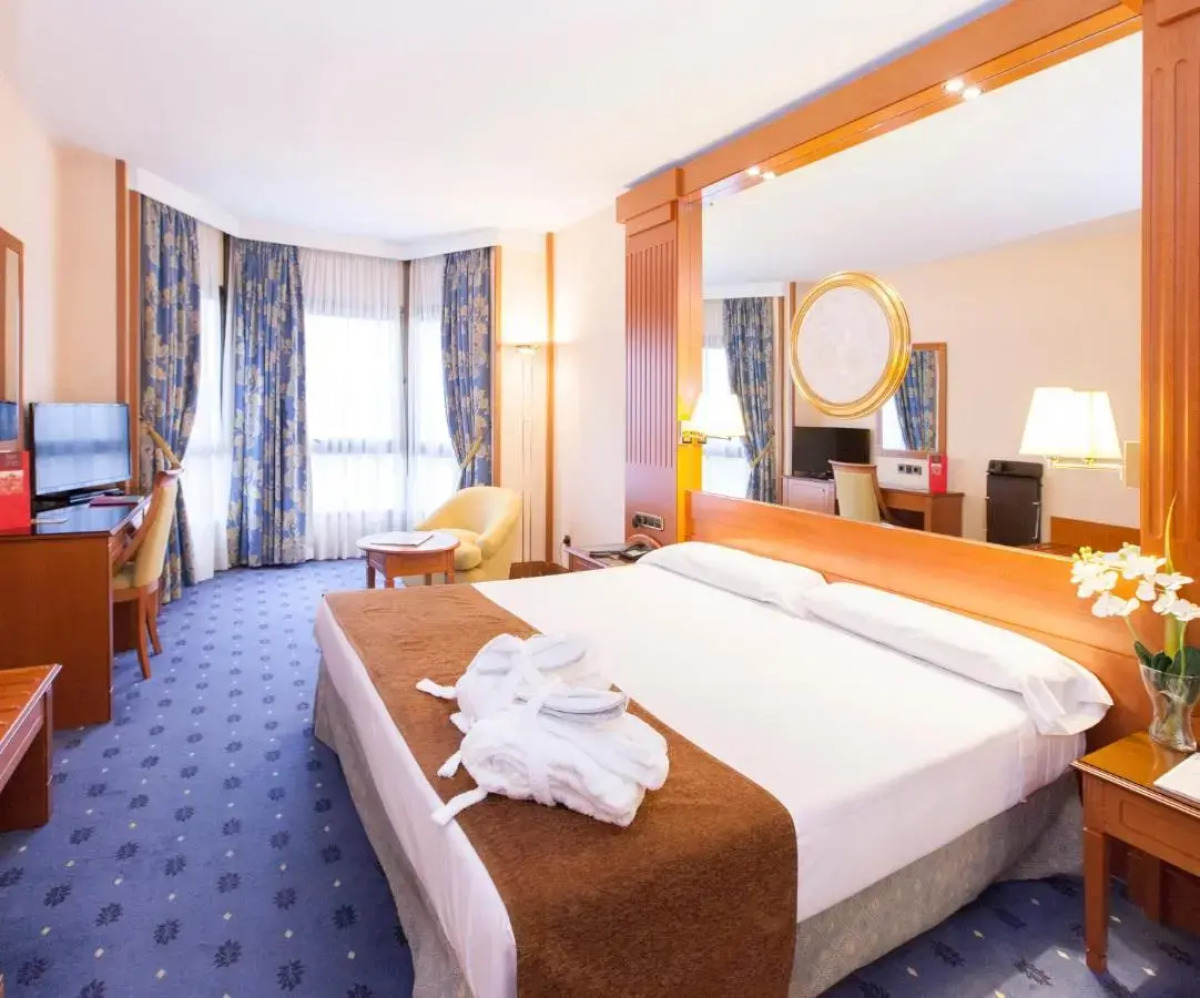 Hotel Los Bracos by Silken