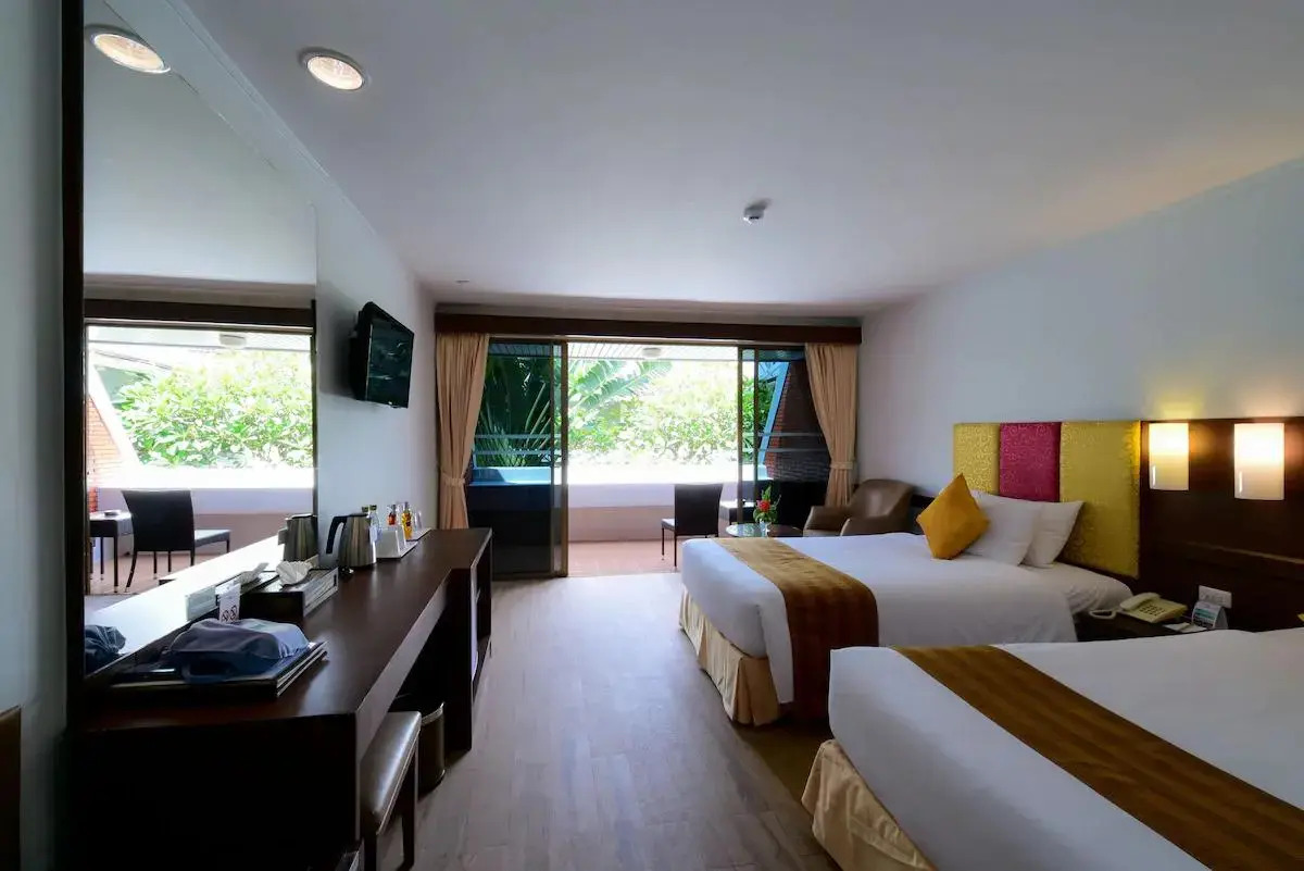 Отель Patong Resort