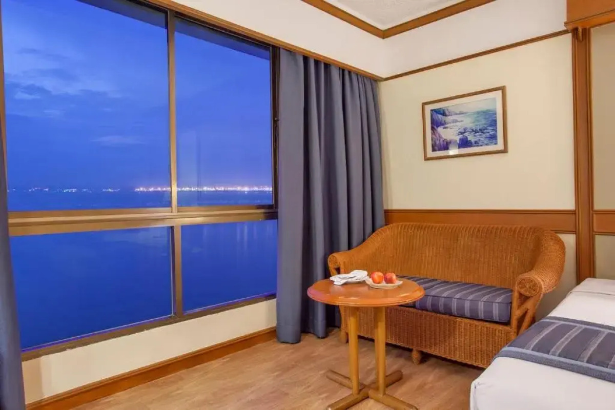 Cholchan Pattaya Beach Resort