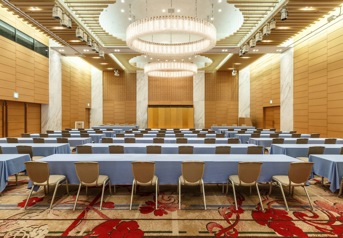 Отель City Plaza Osaka