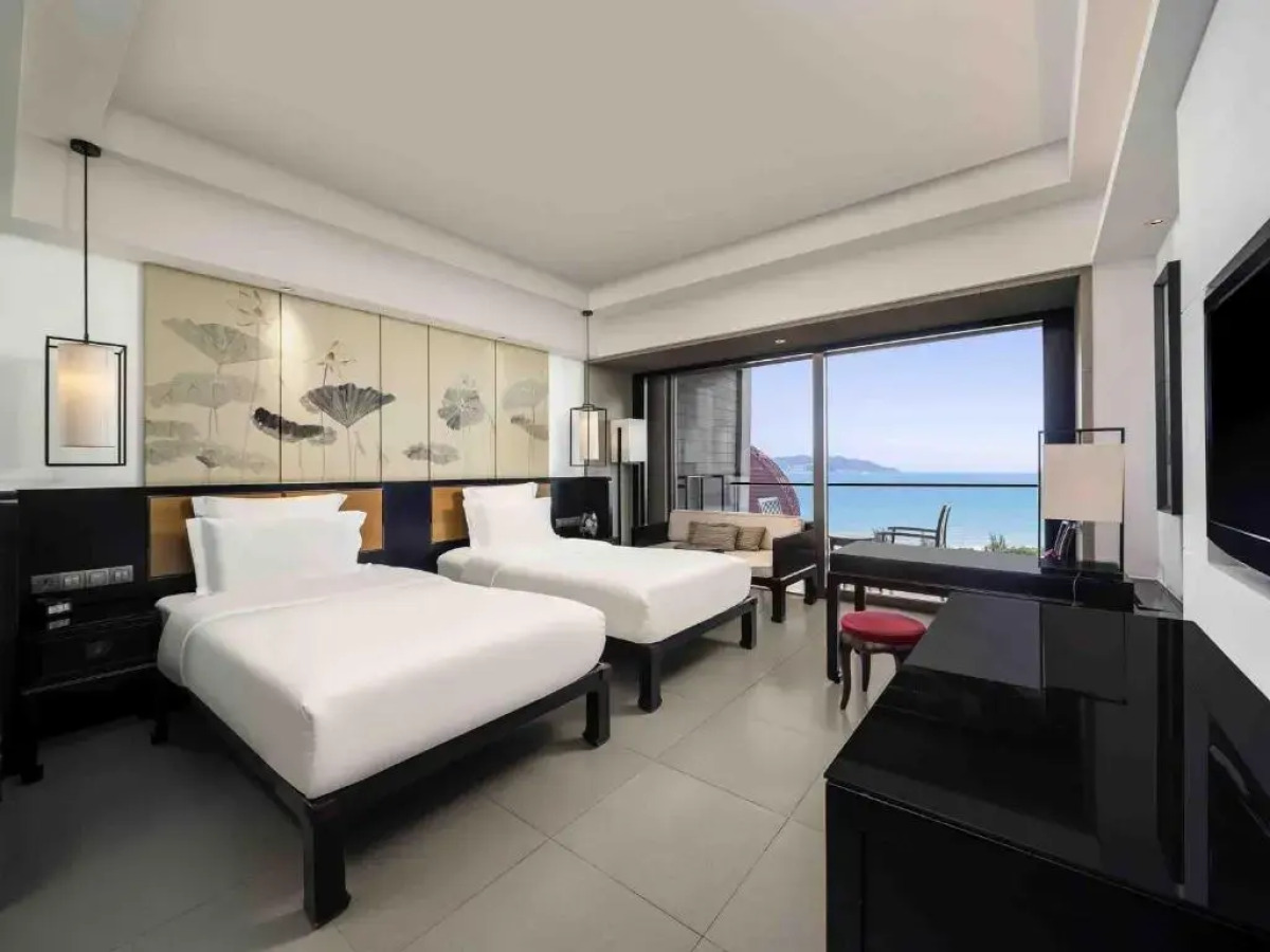 Pullman Oceanview Sanya Bay Resort & Spa