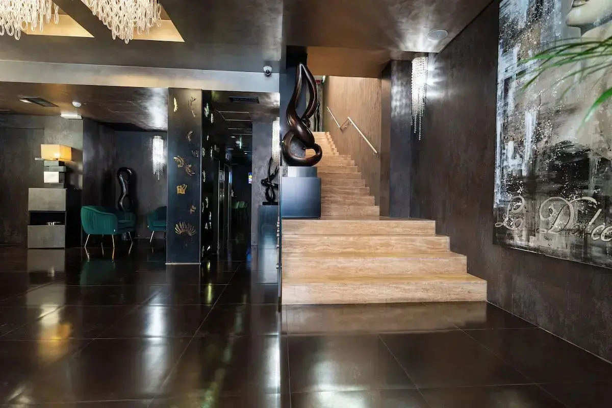 Отель Divina Luxury