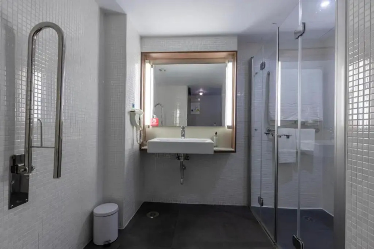 Travelodge Malaga Airport Отель