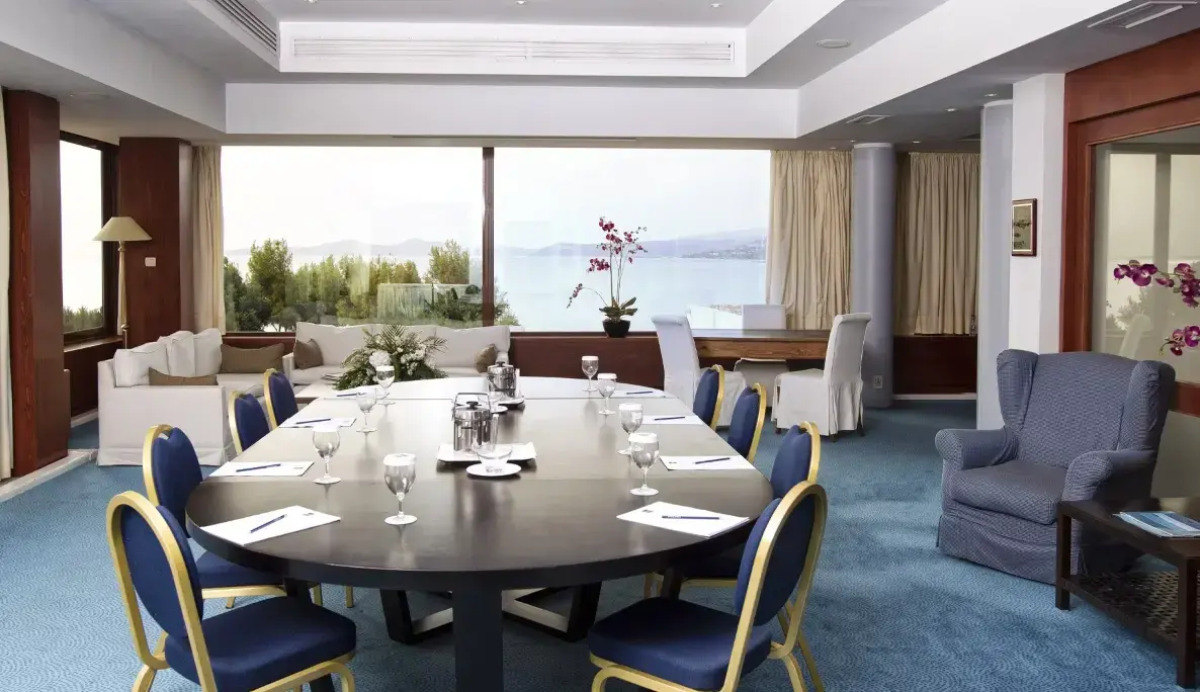 Grand Resort Lagonissi