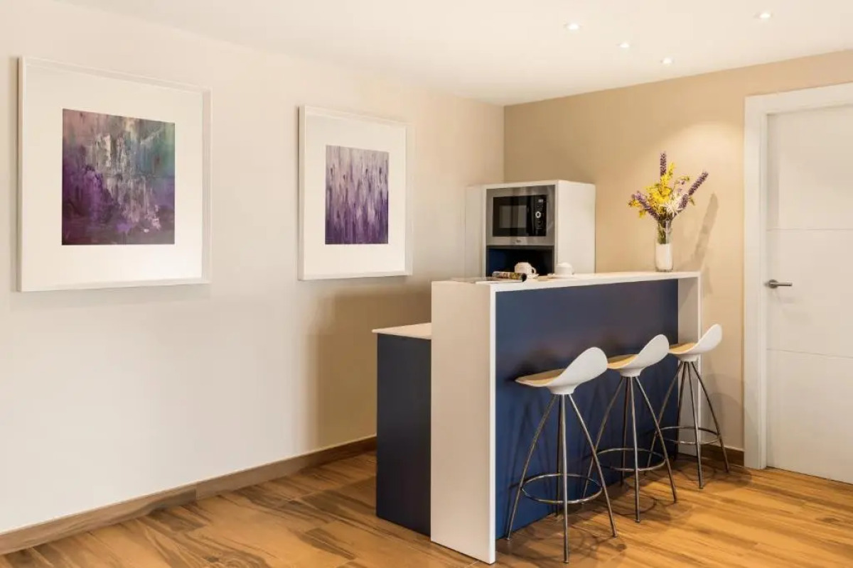 Отель Alanda Marbella Hotel