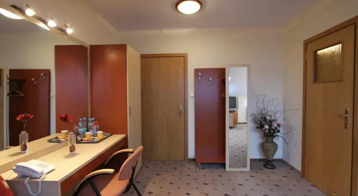 Pod Lipami Centrum Bankietowo Konferencyjne