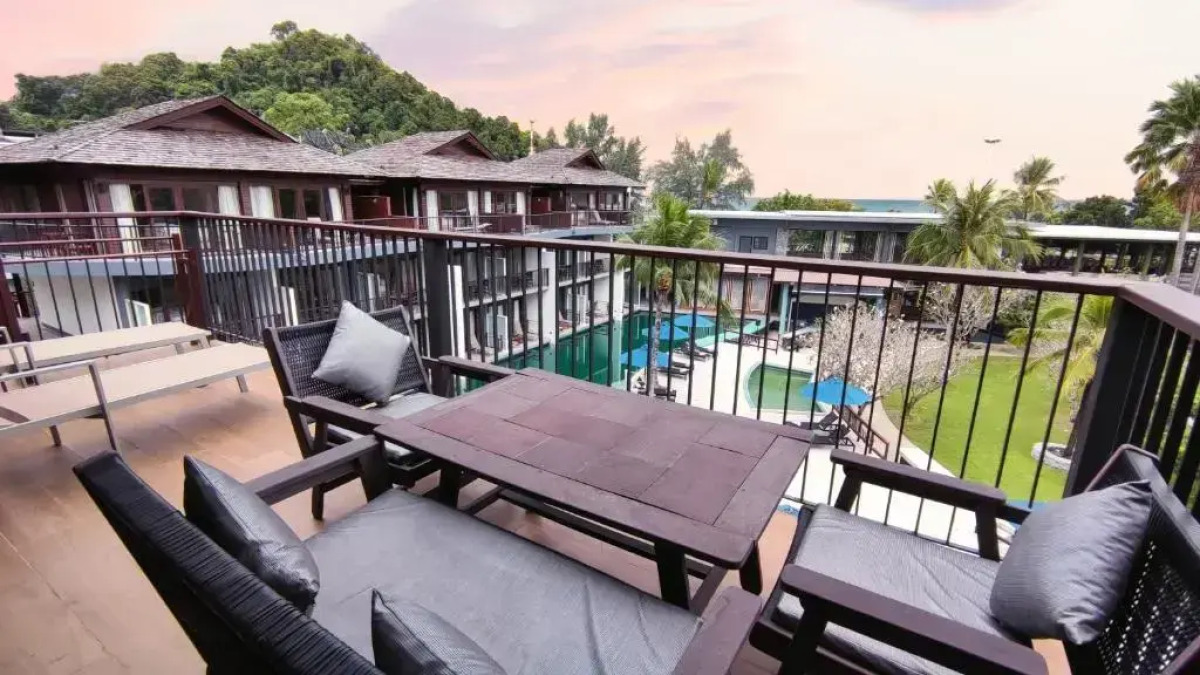 Holiday Ao Nang Beach Resort, Krabi