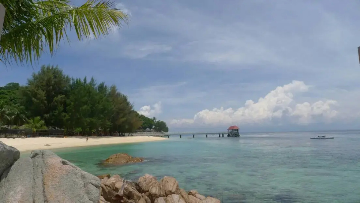 Coral View Island Resort