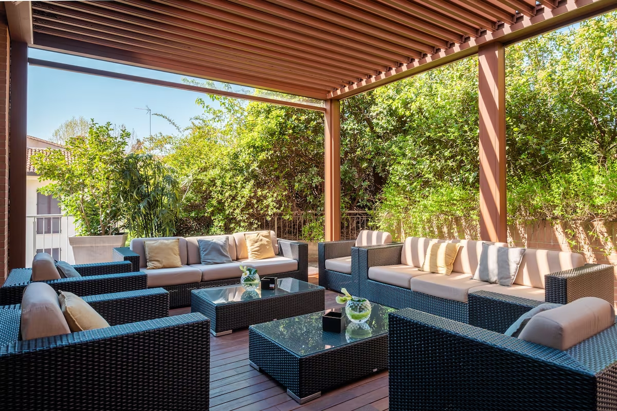 Отель Aemilia Bologna