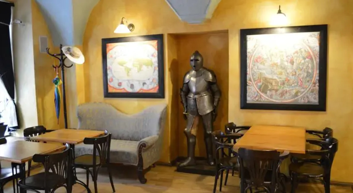 U Cervene zidle - Red Chair Hotel