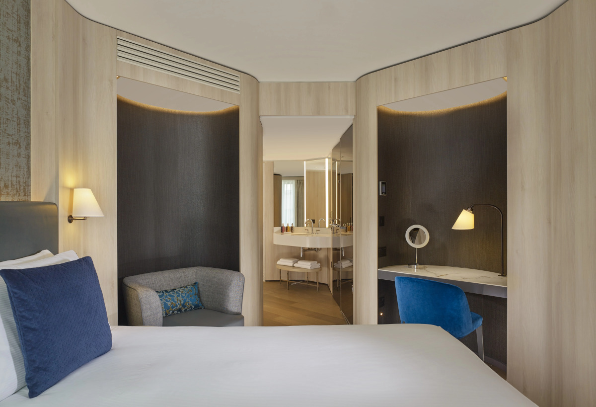 The Westminster London, Curio Collection by Hilton