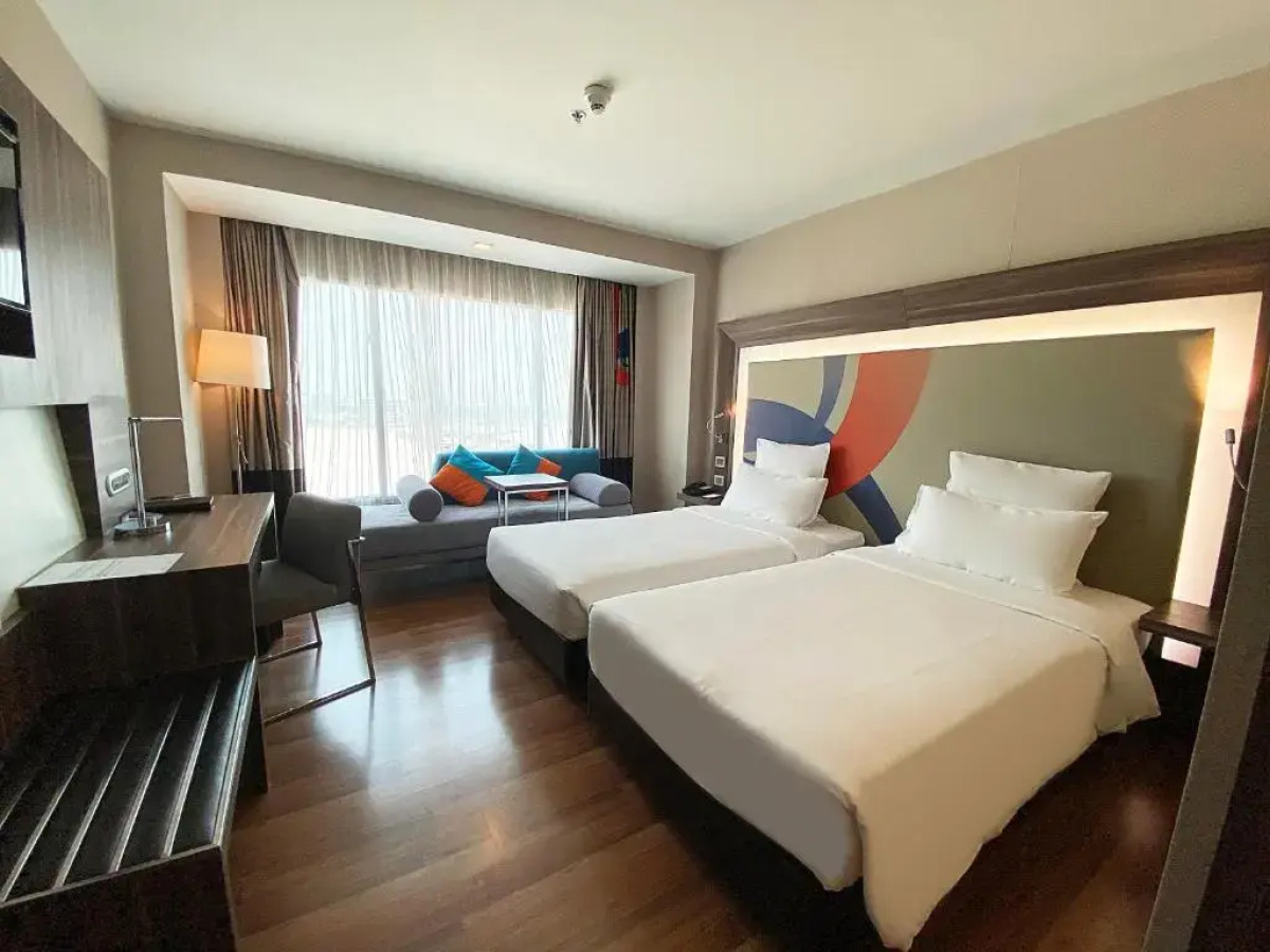 Отель Novotel Bangkok Impact
