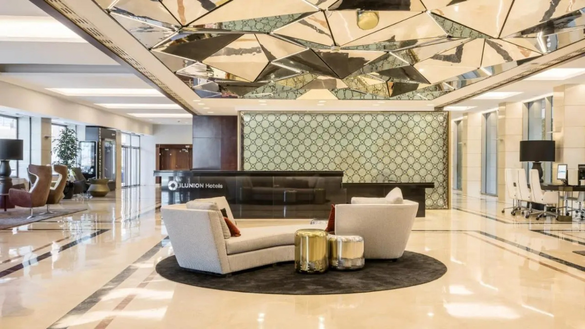 Отель Ilunion Malaga