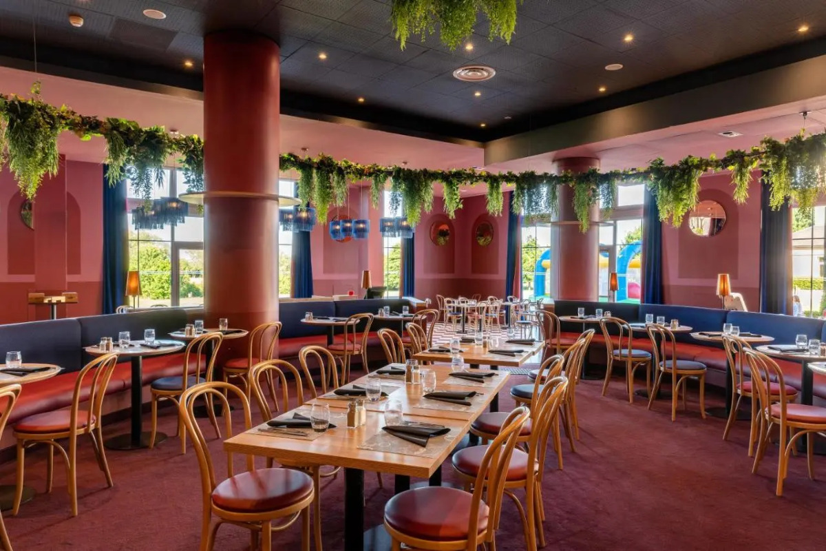 Отель Grand Magic