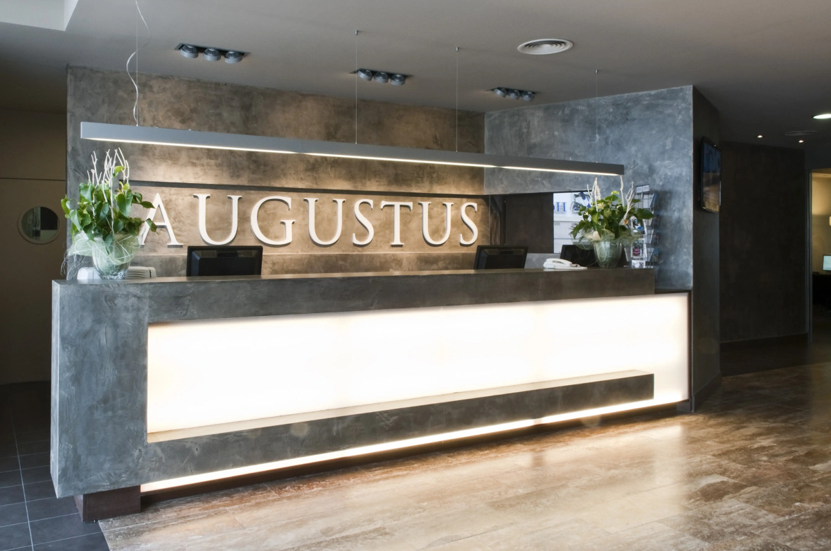 Hotel Augustus