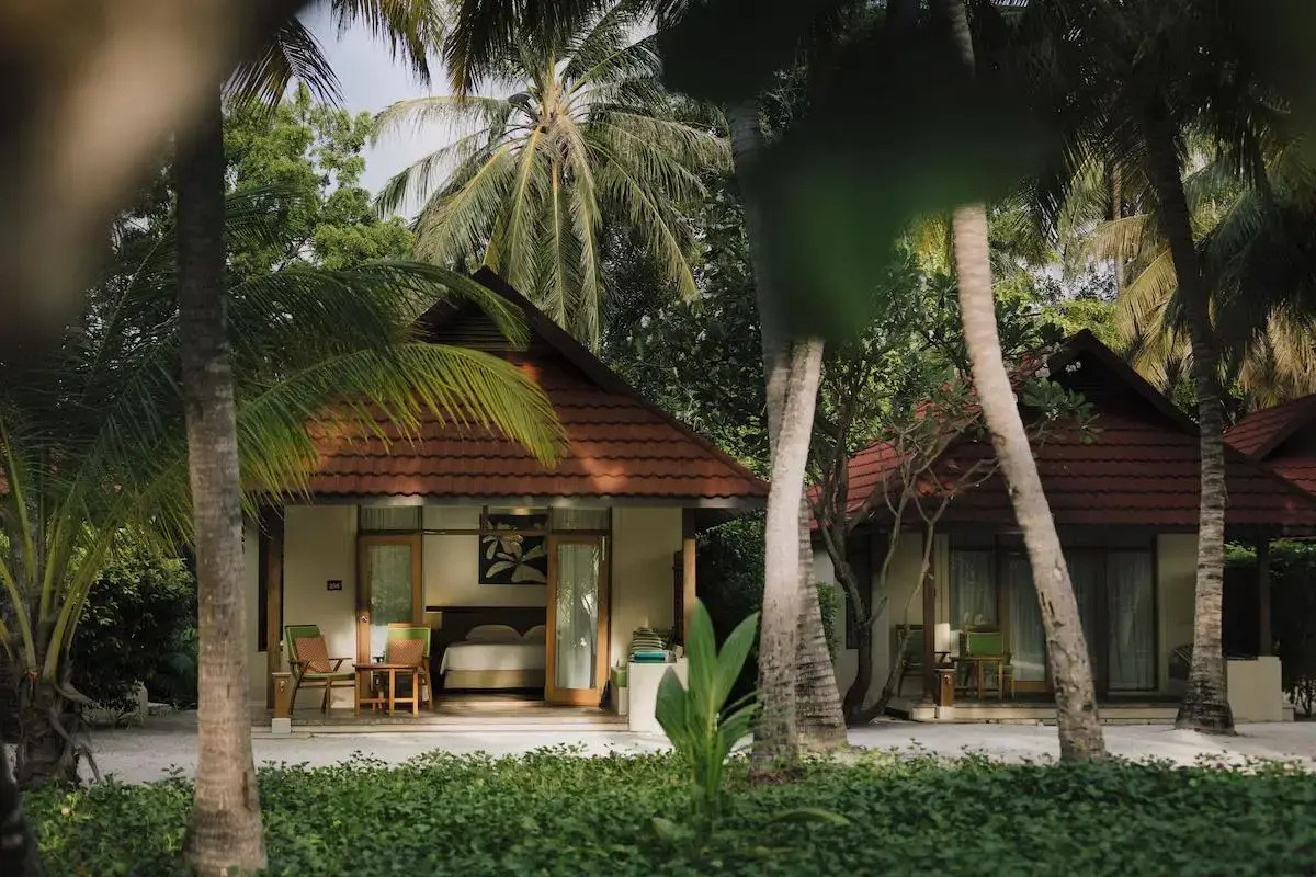 Курорт Kurumba Maldives