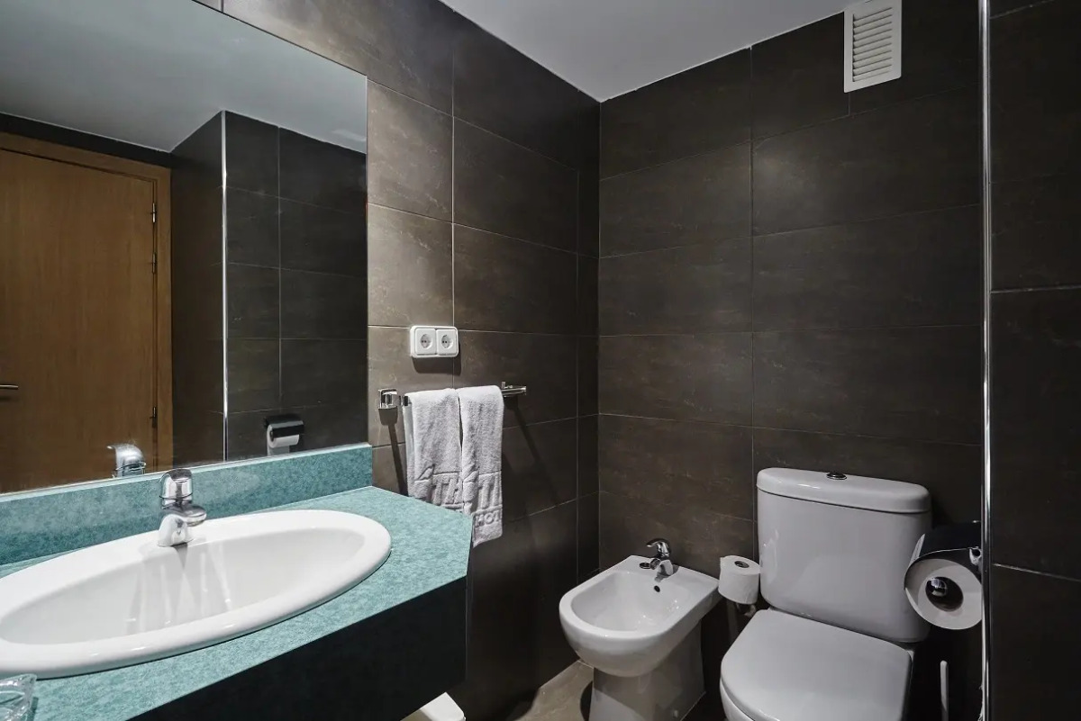 Отель THB Naeco Ibiza - Adults Only