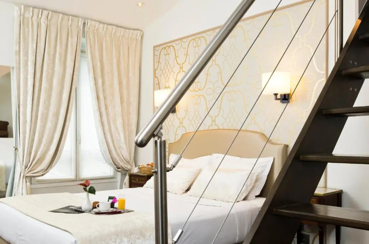 Отель Saint Petersbourg Opera