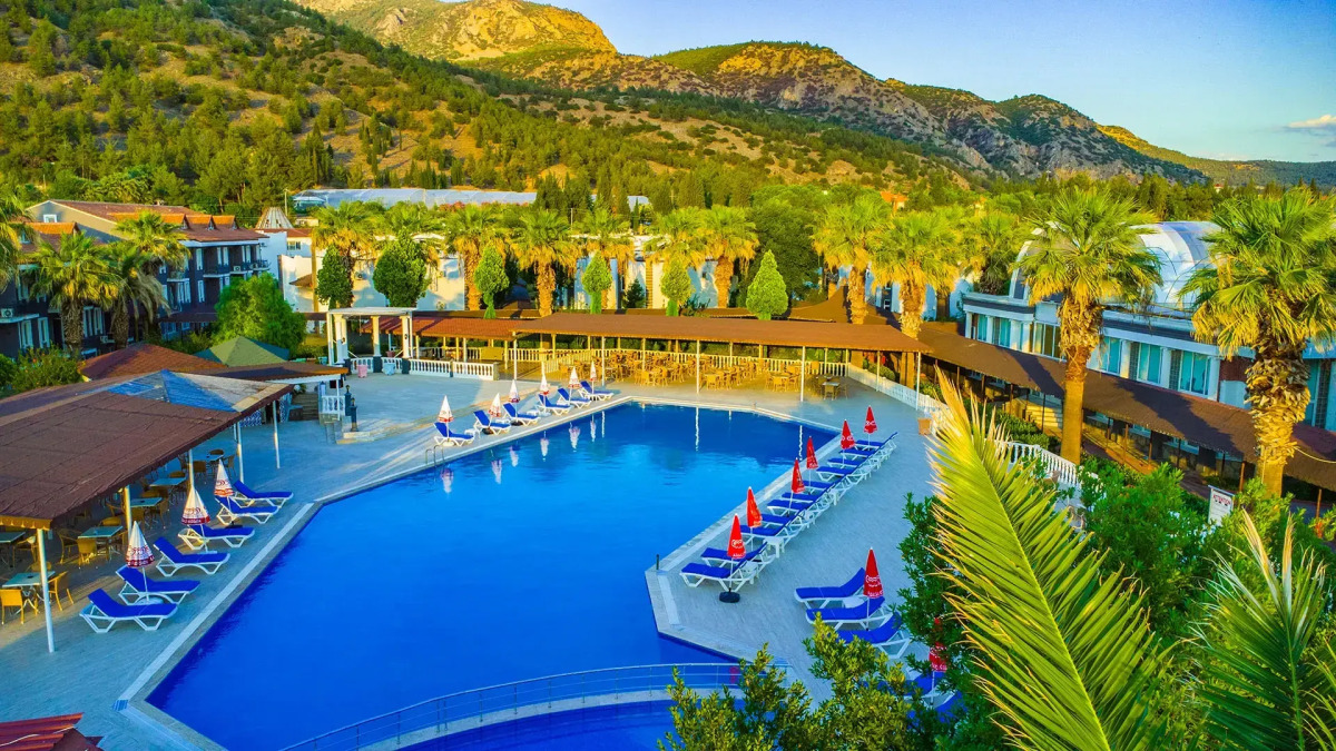 Larina Thermal Resort & Spa