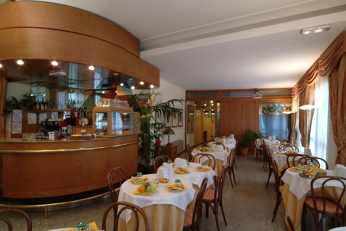 Отель Donatello