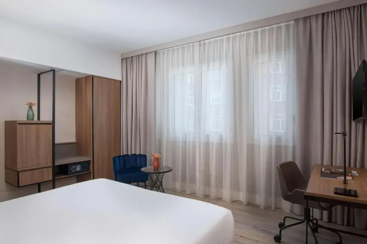 Отель NH Trieste