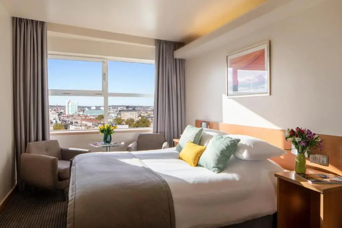 Отель St Giles London