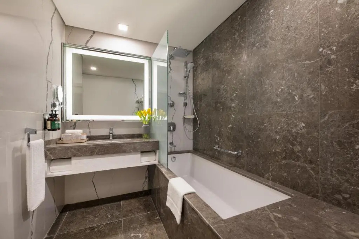 voco Dubai the Palm by IHG