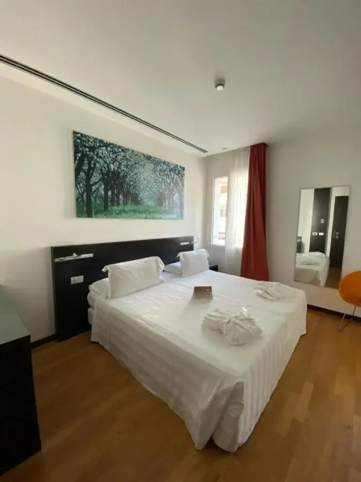 Отель Card International