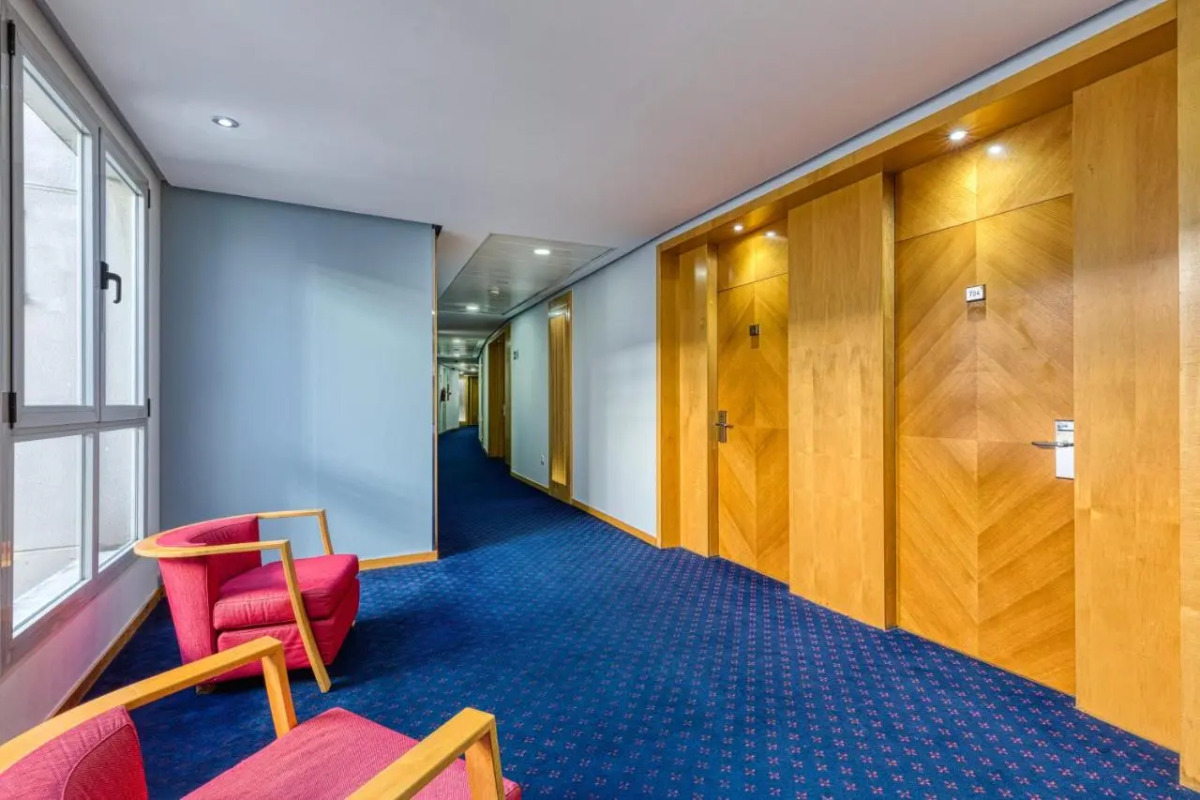 Отель Senator Parque Central