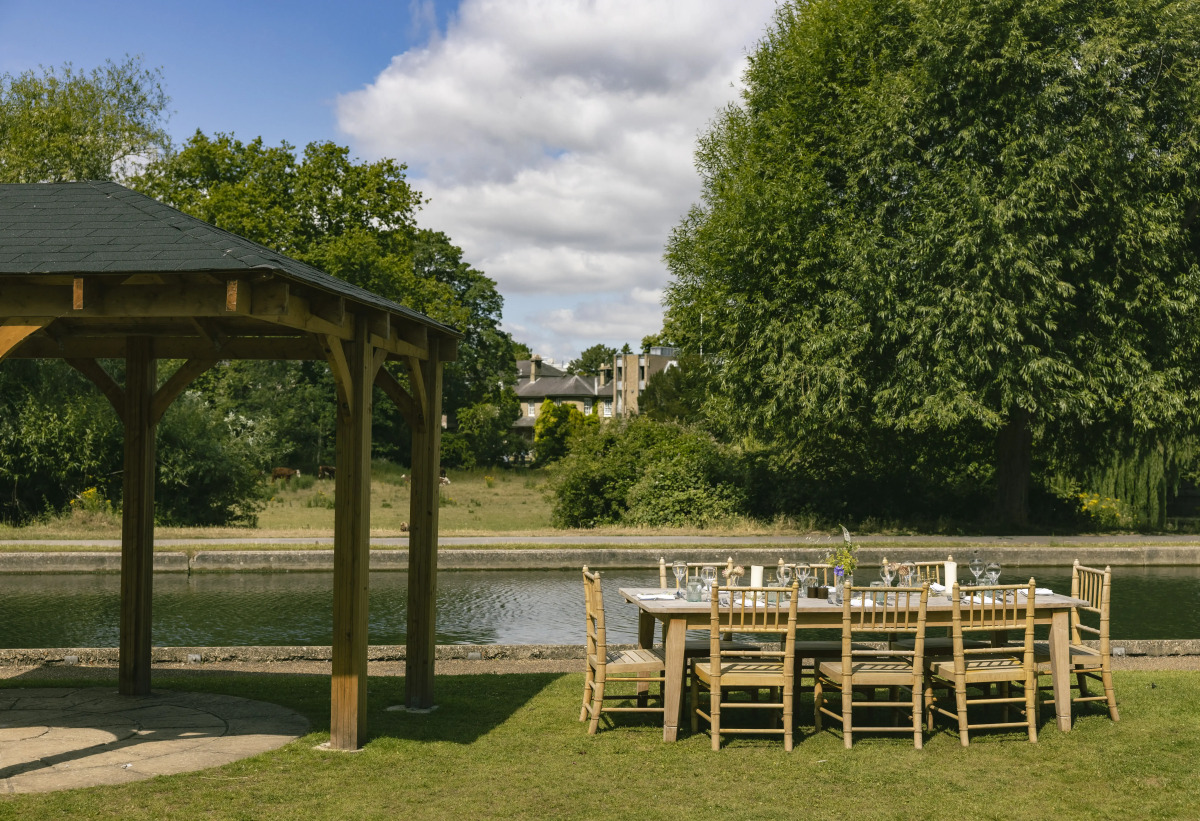 Отель Graduate by Hilton Cambridge