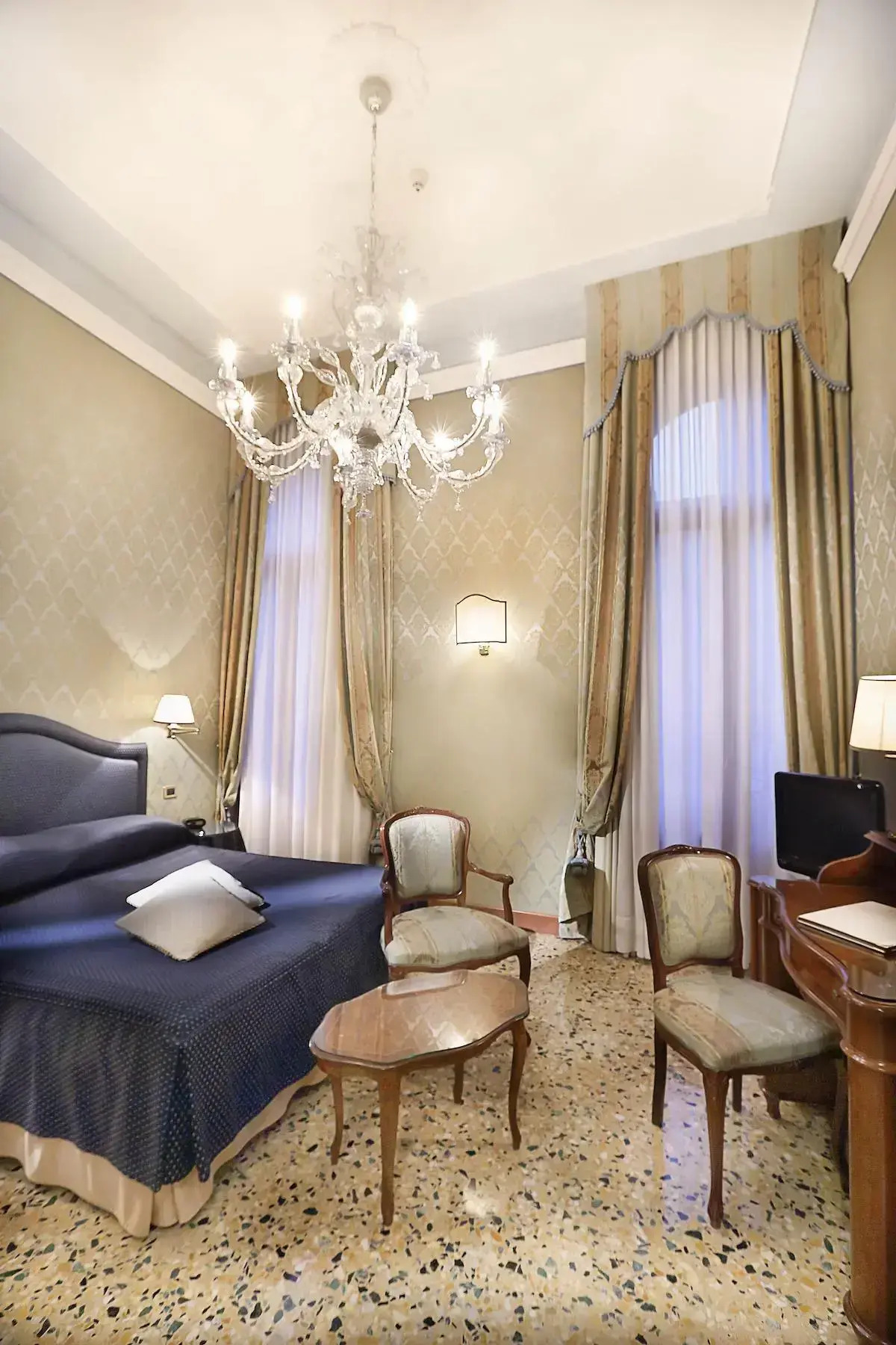 Отель Colombina