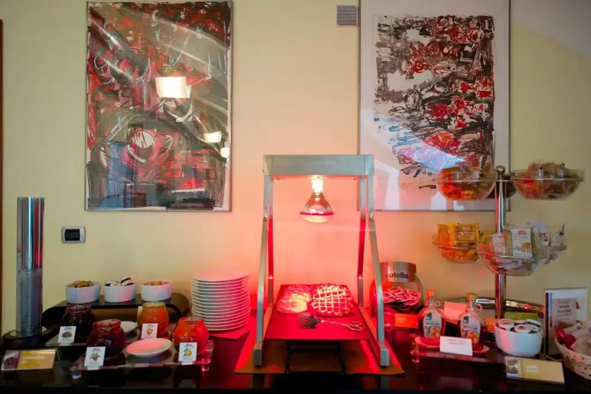 Best Western Crystal Palace Hotel